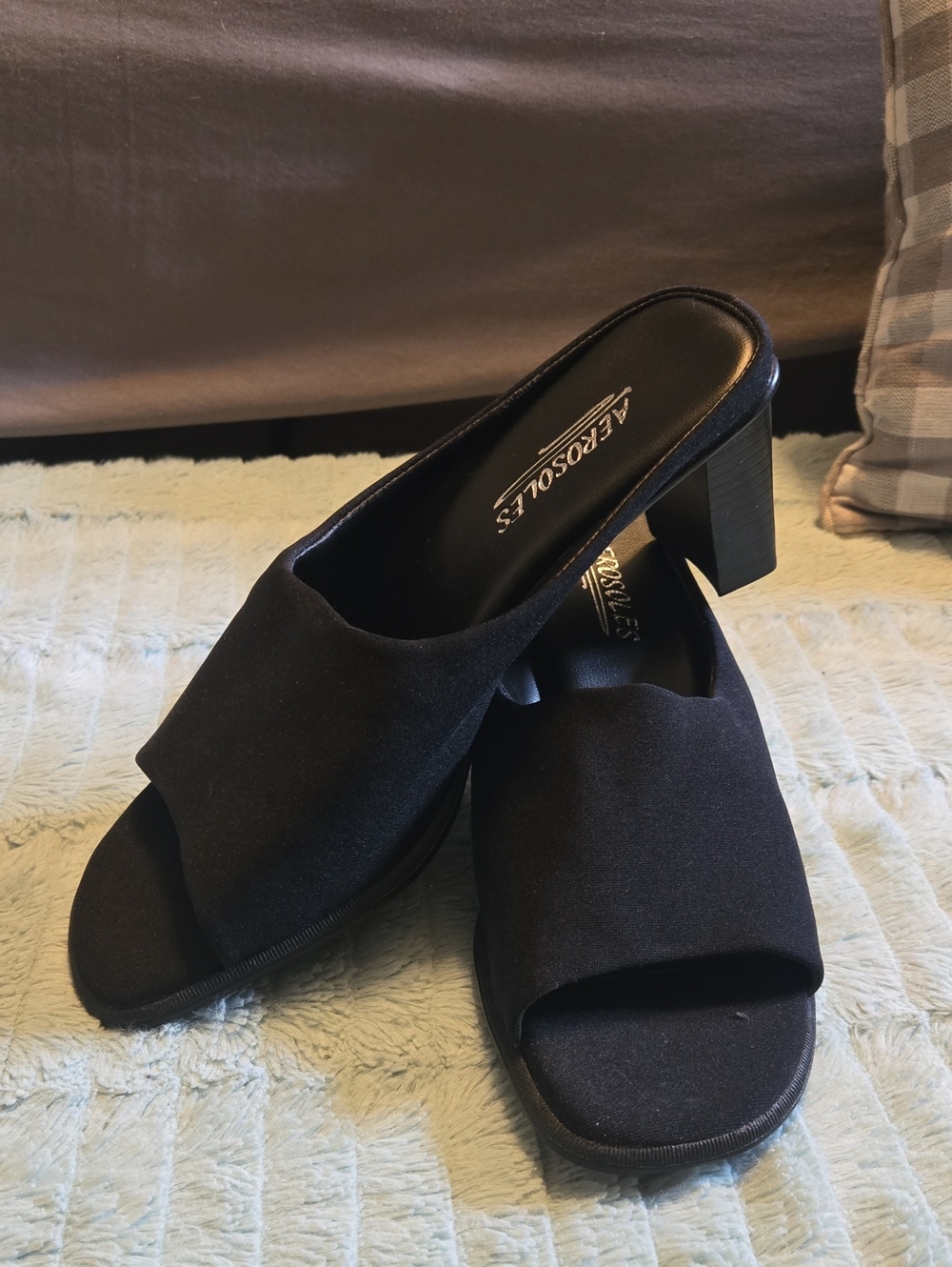 AEROSOLES Black Open-Toe Block Heel Slide Mules